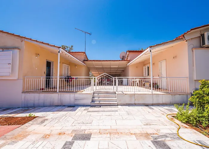 Krinesgreece * Tarsina